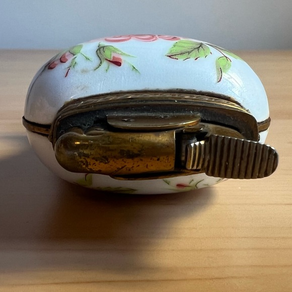 Vintage Evans Table Lighter Porcelain Base Rose Marked USA - Picture 8 of 10